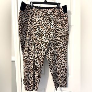 Investments Petite Leopard Skin Ankle Pant - Size 16P - NWOT
